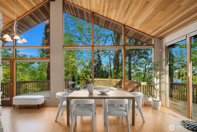 7931 E Mercer Way, Mercer Island, WA 98040