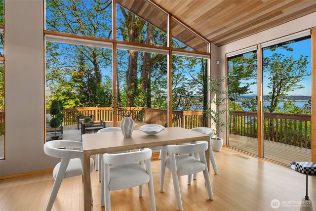 7931 E Mercer Way, Mercer Island, WA 98040