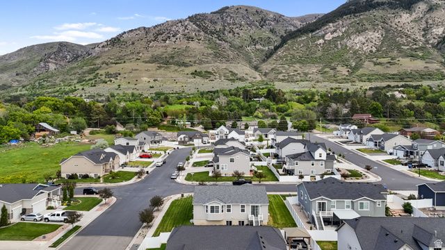 1895 N 925 E, North Ogden, UT 84414