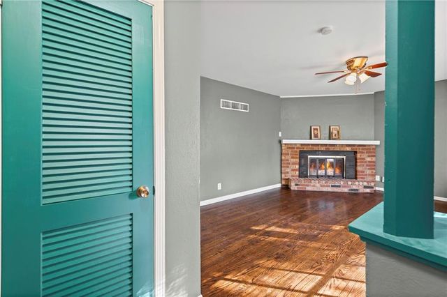 6302 E 102nd Street, Kansas City, MO 64134