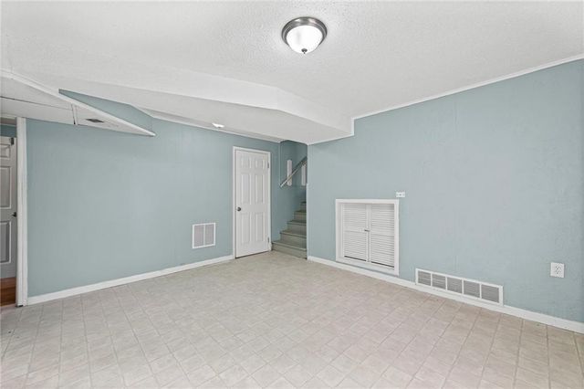 6302 E 102nd Street, Kansas City, MO 64134