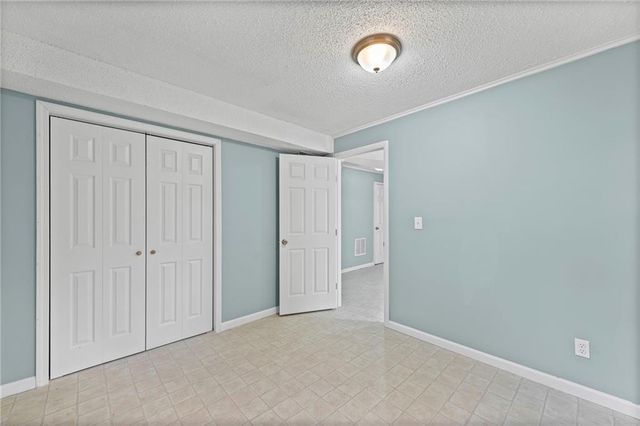 6302 E 102nd Street, Kansas City, MO 64134