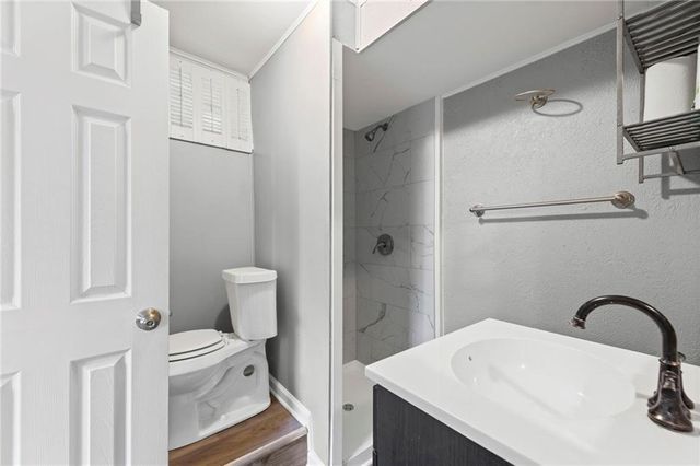 6302 E 102nd Street, Kansas City, MO 64134