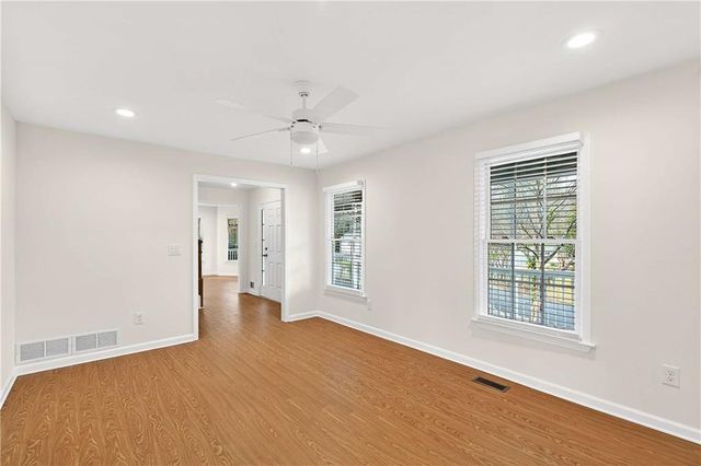 1028 Boston Ridge, Woodstock, GA 30189