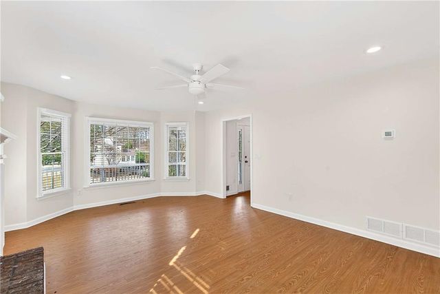 1028 Boston Ridge, Woodstock, GA 30189