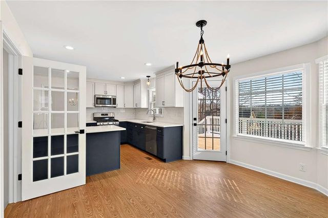 1028 Boston Ridge, Woodstock, GA 30189