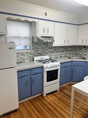 29 Pratt Street 2, New Rochelle, NY 10801