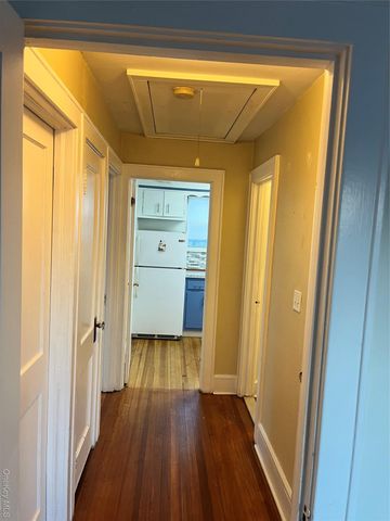 29 Pratt Street 2, New Rochelle, NY 10801