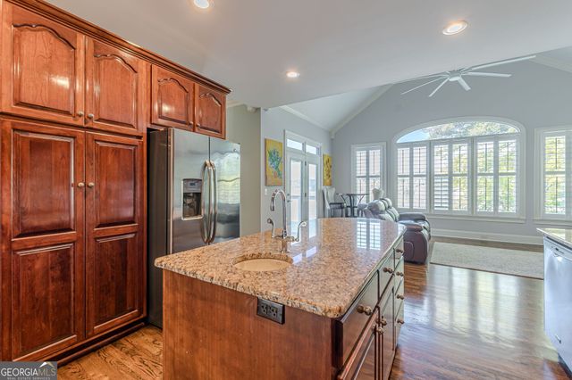 14 Otter Watch Point, Newnan, GA 30263