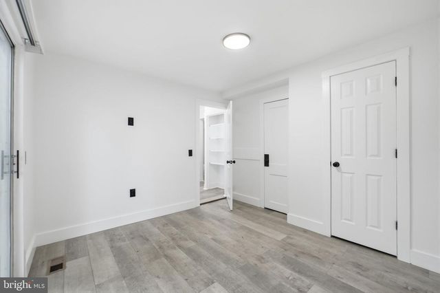 5906 BERWYN RD, College Park, MD 20740