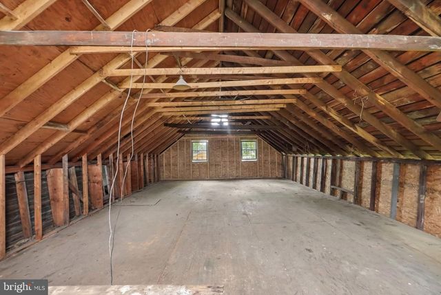 5906 BERWYN RD, College Park, MD 20740
