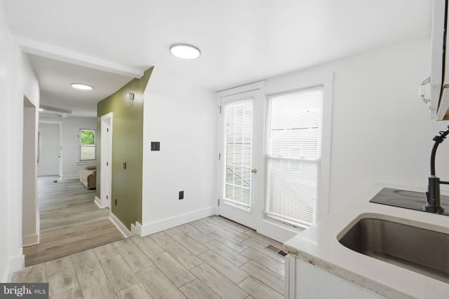 5906 BERWYN RD, College Park, MD 20740