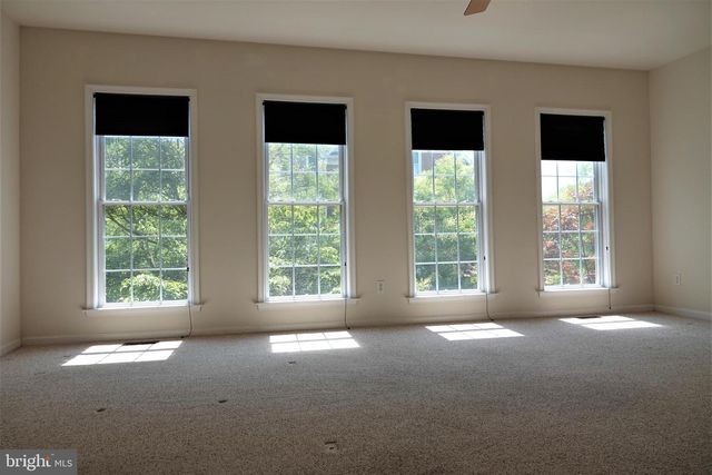 1115 CRESTFIELD DR, Rockville, MD 20850