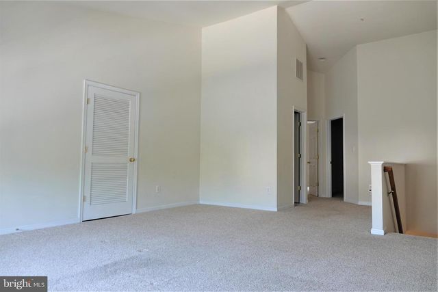 1115 CRESTFIELD DR, Rockville, MD 20850