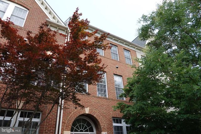 1115 CRESTFIELD DR, Rockville, MD 20850