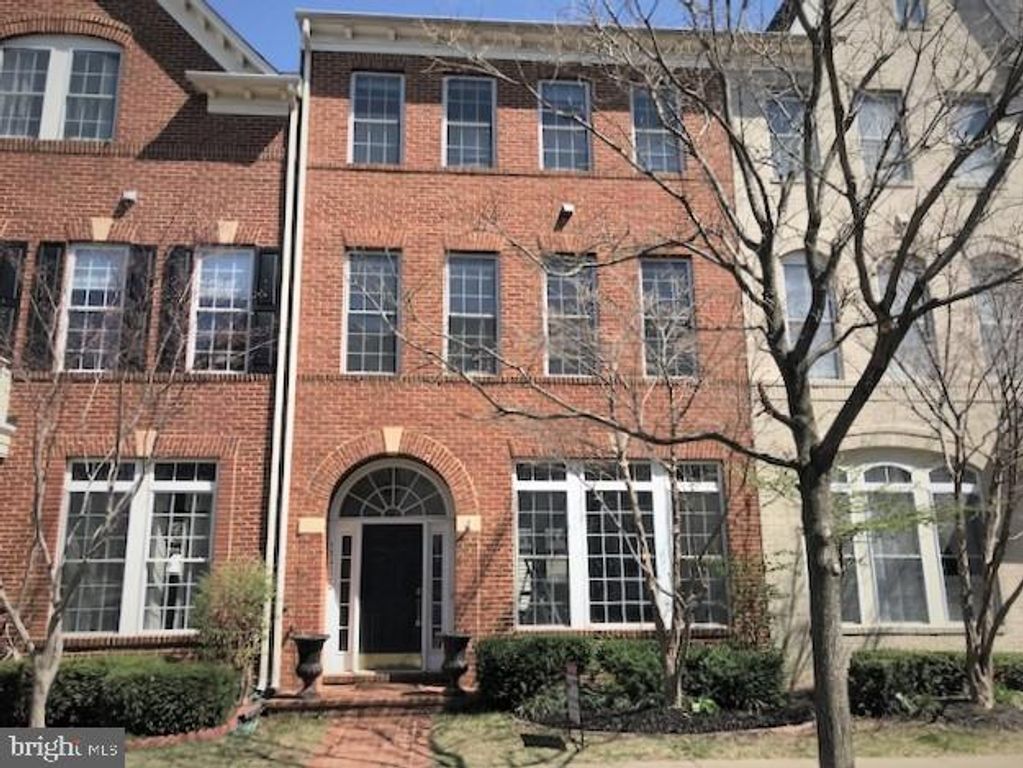 1115 CRESTFIELD DR, Rockville, MD 20850