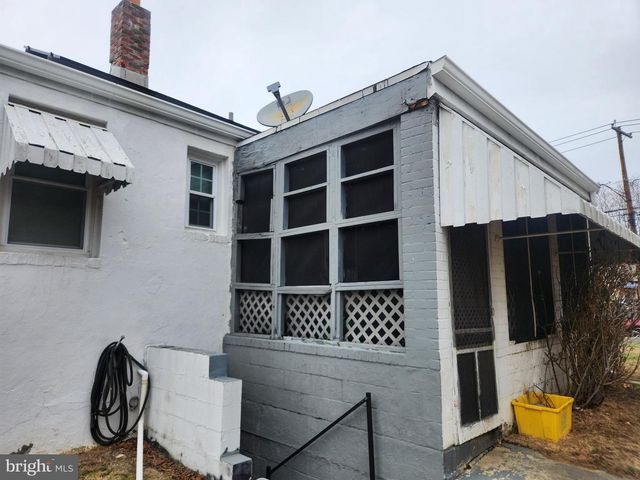 5023 ADDISON RD, Capitol Heights, MD 20743