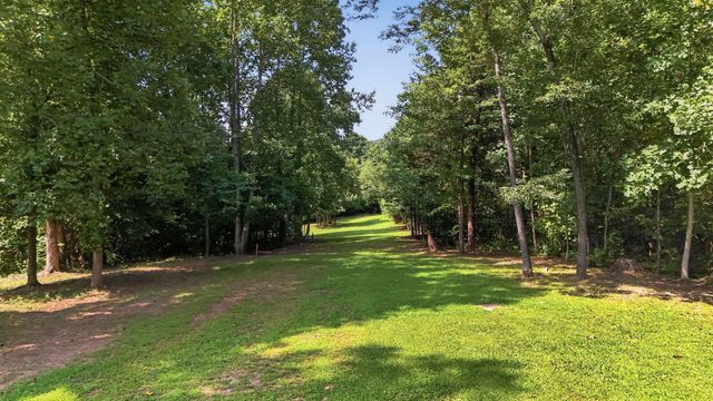 823 Oak Ridge Dr, Springfield, TN 37172