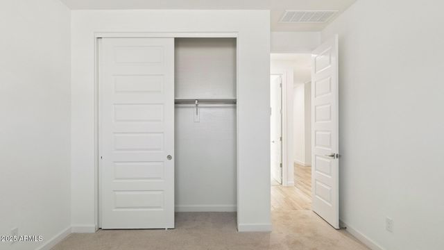 7012 W BUCKHORN Trail, Peoria, AZ 85383