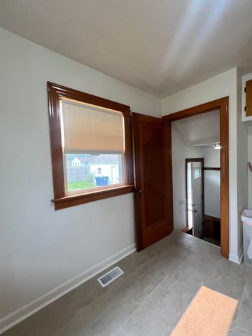 3035 Schaeffer Street, Saginaw, MI 48604