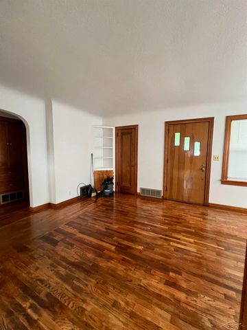 3035 Schaeffer Street, Saginaw, MI 48604