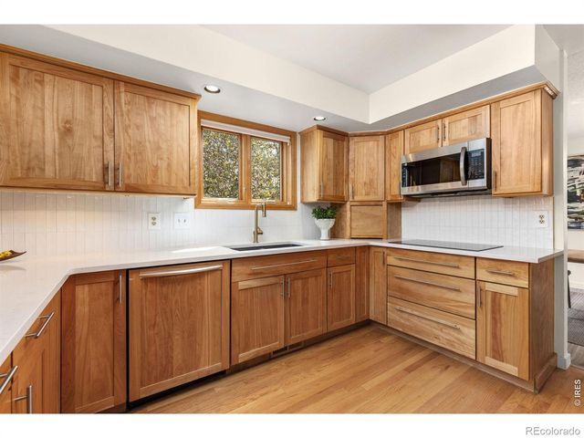 1766 W Choke Cherry Drive, Louisville, CO 80027