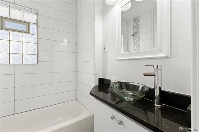 508 E Hudson Avenue, Royal Oak, MI 48067