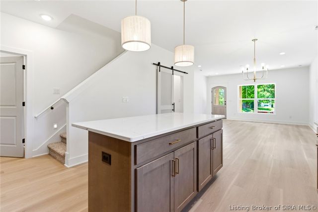 420 E Charlestown Avenue, Jeffersonville, IN 47130