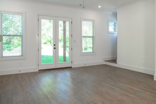 2828 Valley Rd, Nashville, TN 37215
