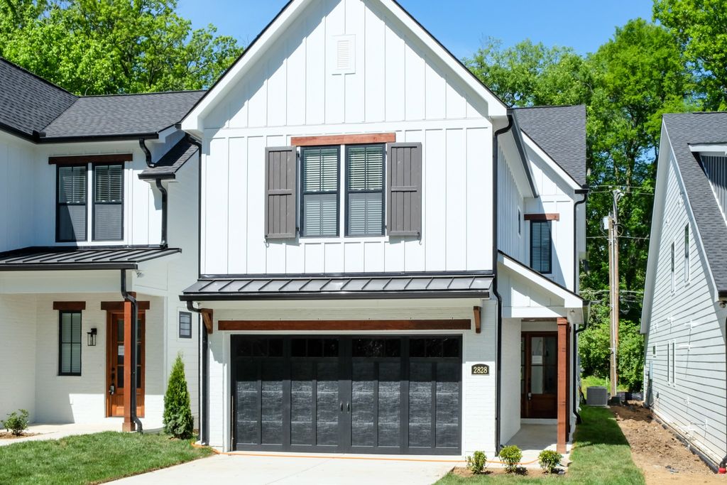 2828 Valley Rd, Nashville, TN 37215