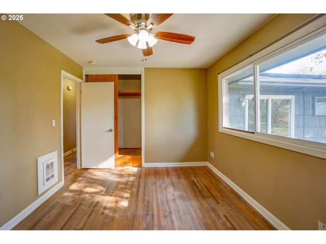 214 Se 101ST Ave, Vancouver, WA 98664