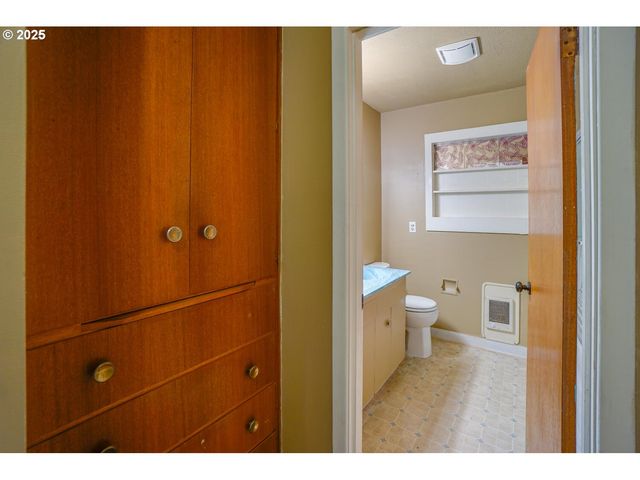 214 Se 101ST Ave, Vancouver, WA 98664