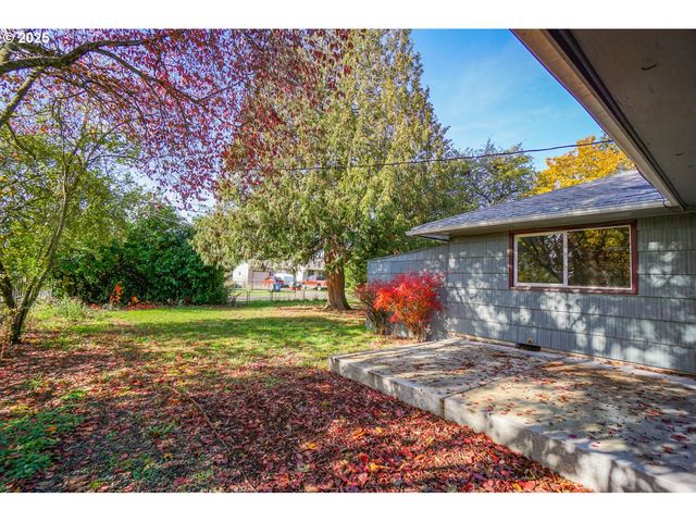 214 Se 101ST Ave, Vancouver, WA 98664