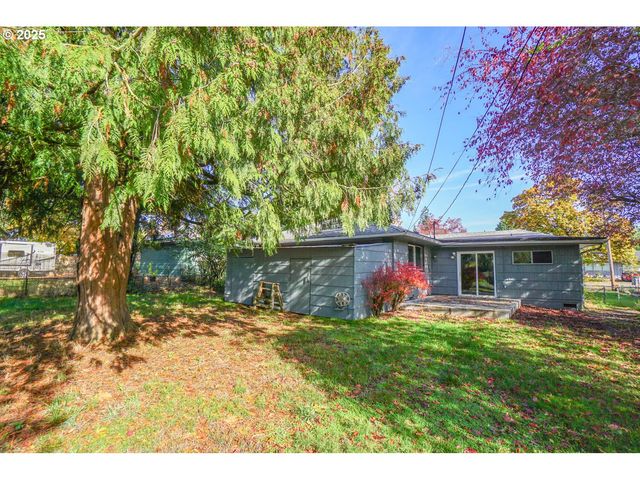 214 Se 101ST Ave, Vancouver, WA 98664