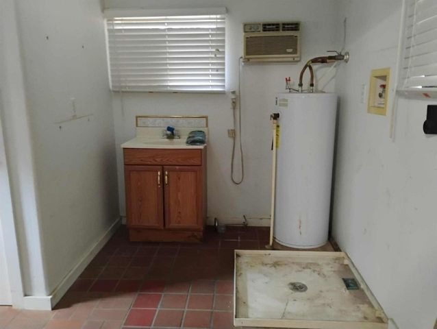 389 Rockdale, Livingston, TX 77351