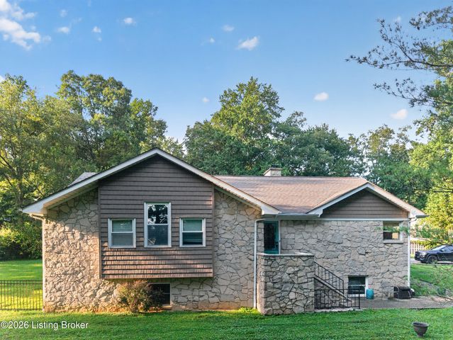 385 Briarwood Cir, Elizabethtown, KY 42701
