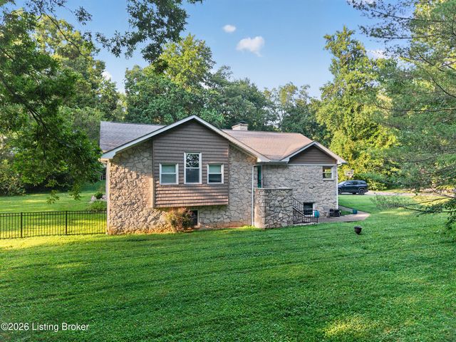 385 Briarwood Cir, Elizabethtown, KY 42701