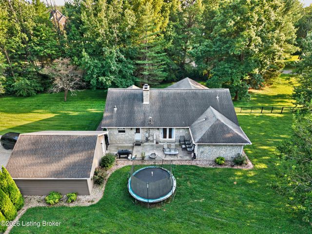 385 Briarwood Cir, Elizabethtown, KY 42701