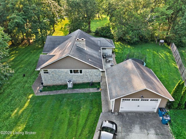385 Briarwood Cir, Elizabethtown, KY 42701