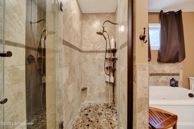 385 Briarwood Cir, Elizabethtown, KY 42701