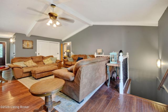 385 Briarwood Cir, Elizabethtown, KY 42701