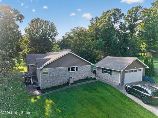 385 Briarwood Cir, Elizabethtown, KY 42701