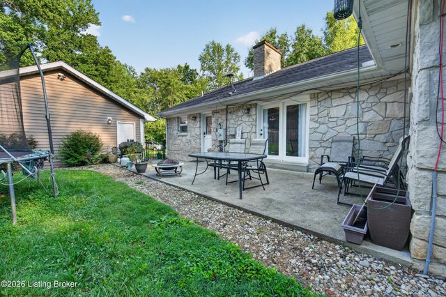 385 Briarwood Cir, Elizabethtown, KY 42701