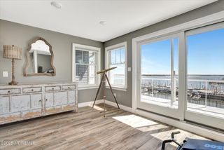 7 Seadrift Avenue, Highlands, NJ 07732
