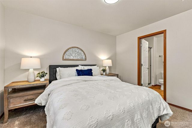 454 Oak Hill Lane, Burlington, WA 98233