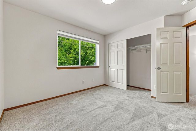 454 Oak Hill Lane, Burlington, WA 98233