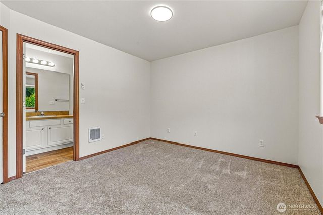 454 Oak Hill Lane, Burlington, WA 98233