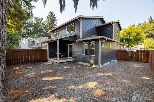 454 Oak Hill Lane, Burlington, WA 98233