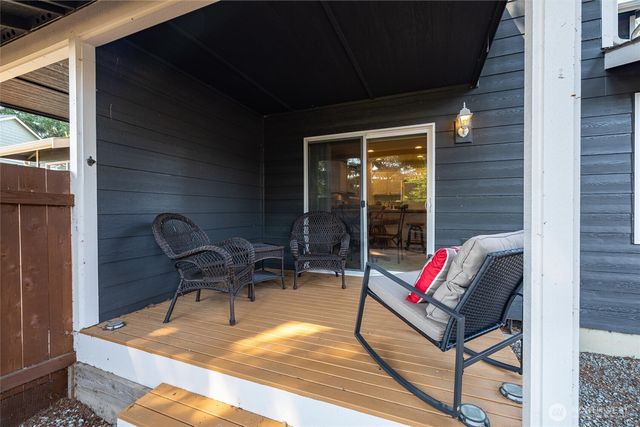 454 Oak Hill Lane, Burlington, WA 98233
