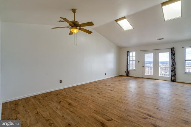 225-B N 14TH ST, Reading, PA 19604